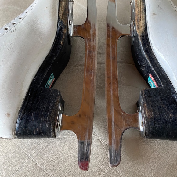 Wifa Figure Skates Size 6, white, black, leather + MK "Professional" blades. - Picture 7 of 10